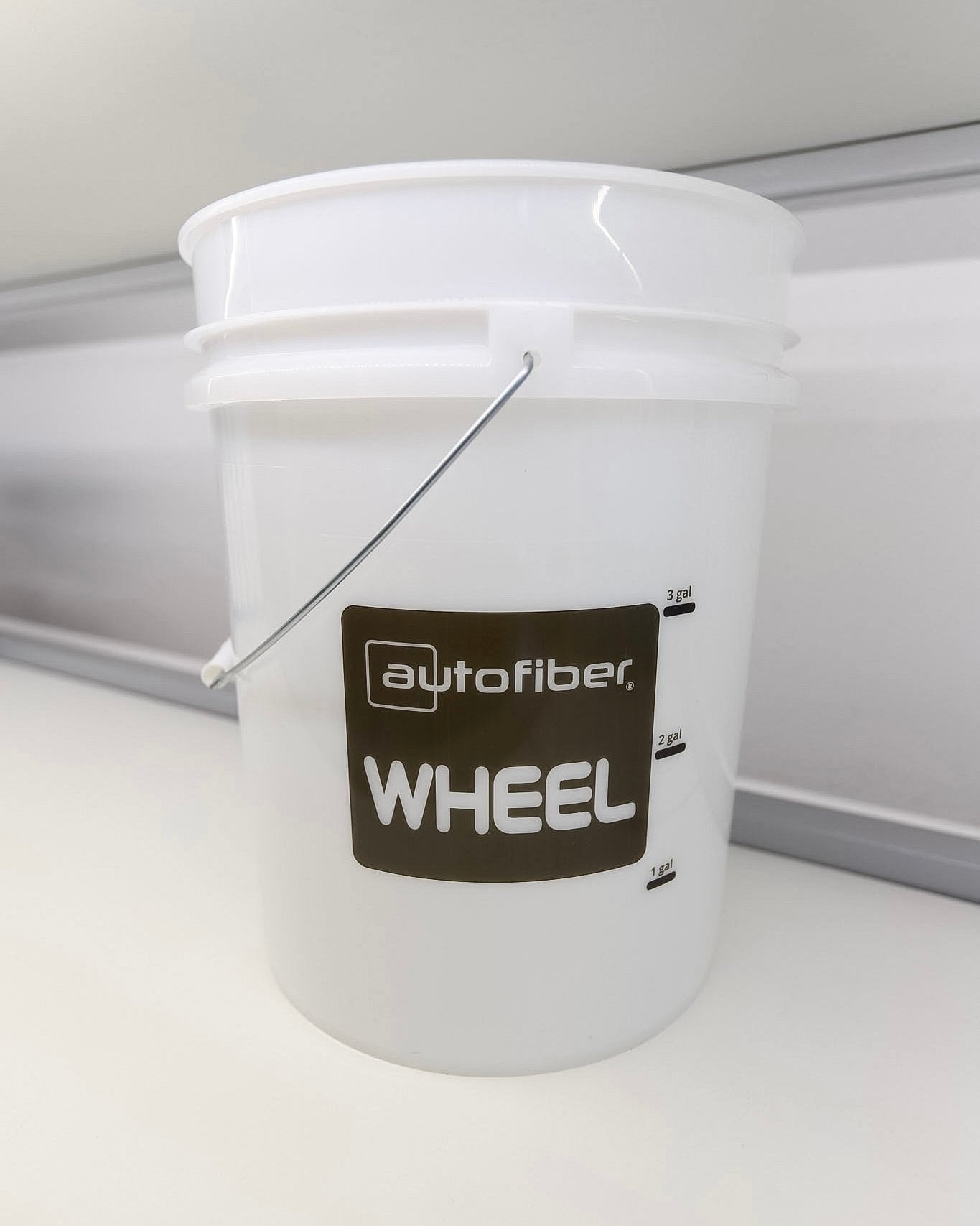 AutoFiber - 5 Gallon Bucket - Wheel